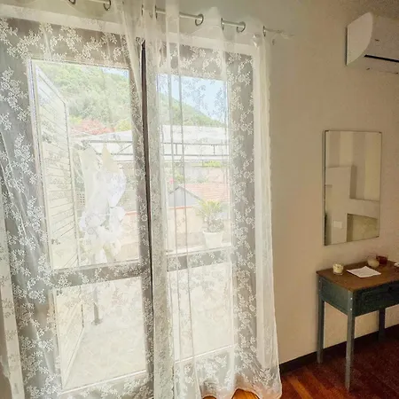 By Family L&g Bed & Breakfast *