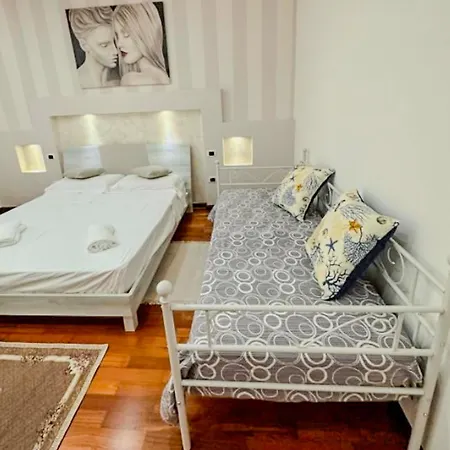 Panzió By Family L&g Vibo Valentia Marina