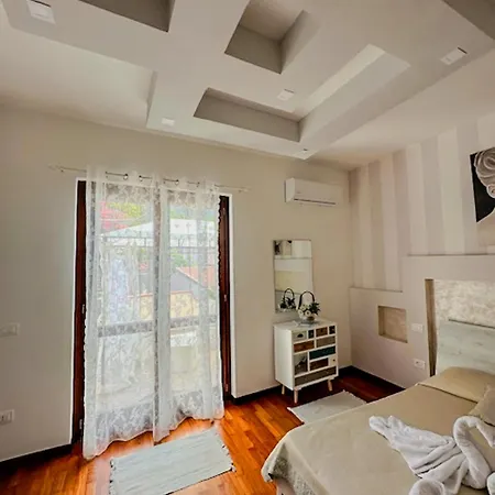 Bed and breakfast By Family L&g