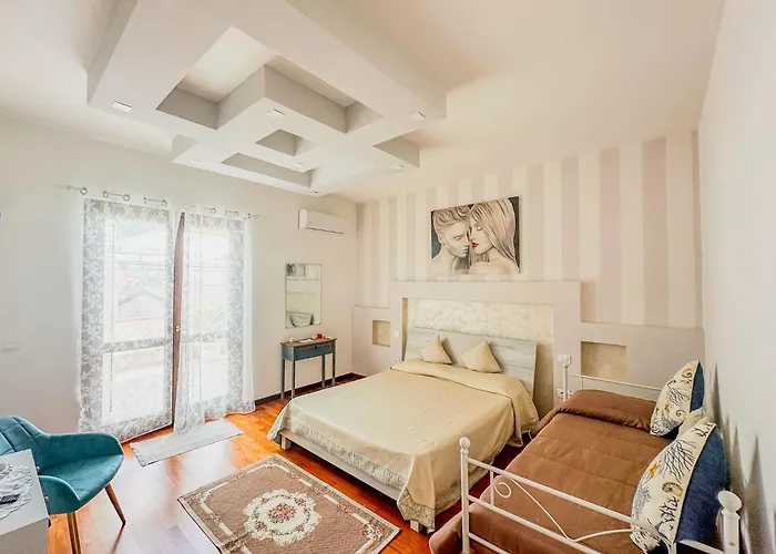 By Family L&g 住宿加早餐酒店 4*