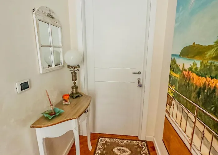 By Family L&g 住宿加早餐酒店 4*